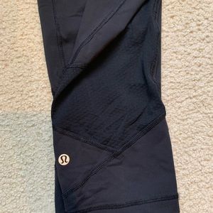 Lulu women’s size 10 black leggings mesh imperfect